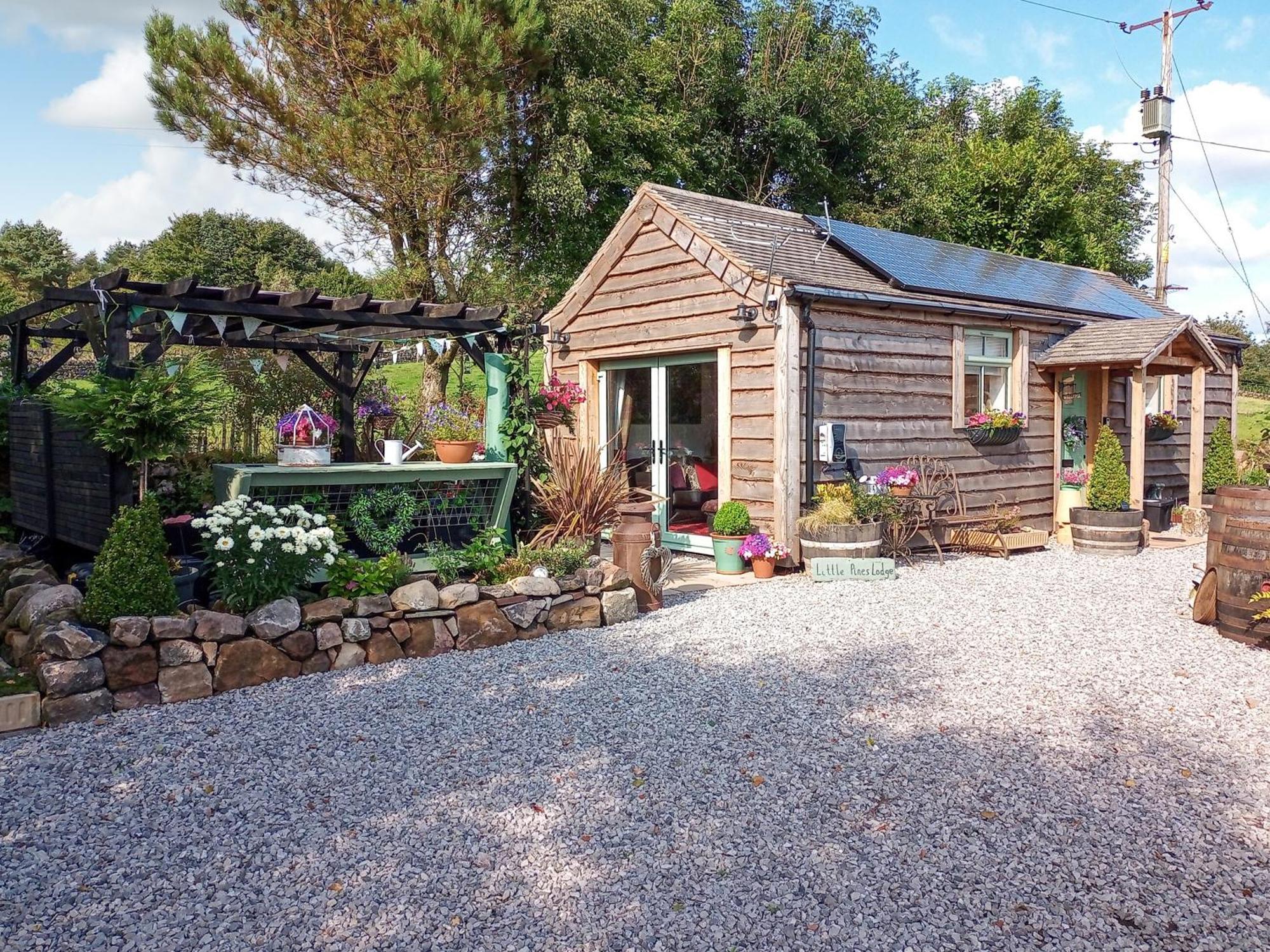Little Pines Lodge Rushton Spencer Exteriör bild